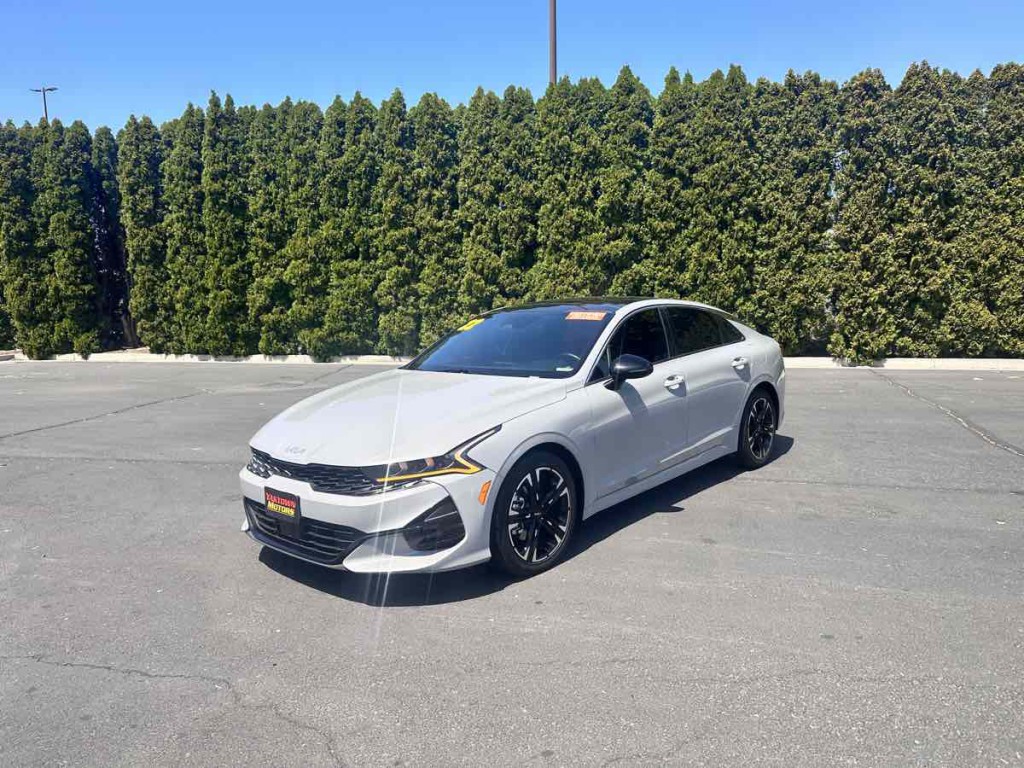 2022 Kia K5 Image 6