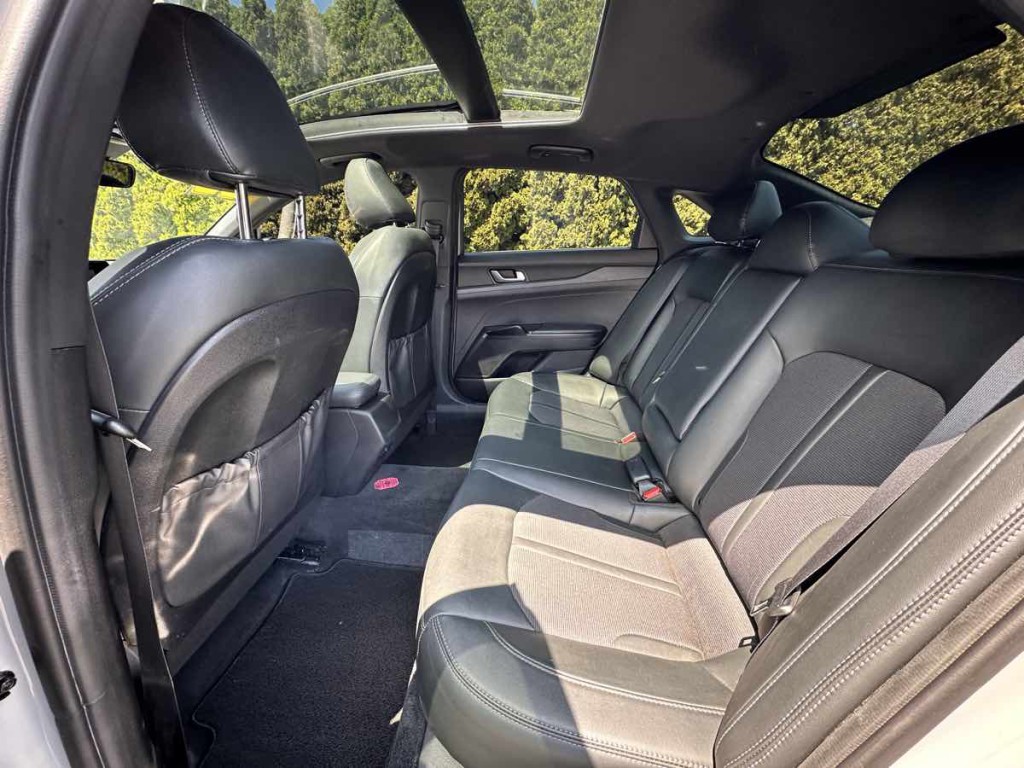 2022 Kia K5 Image 13