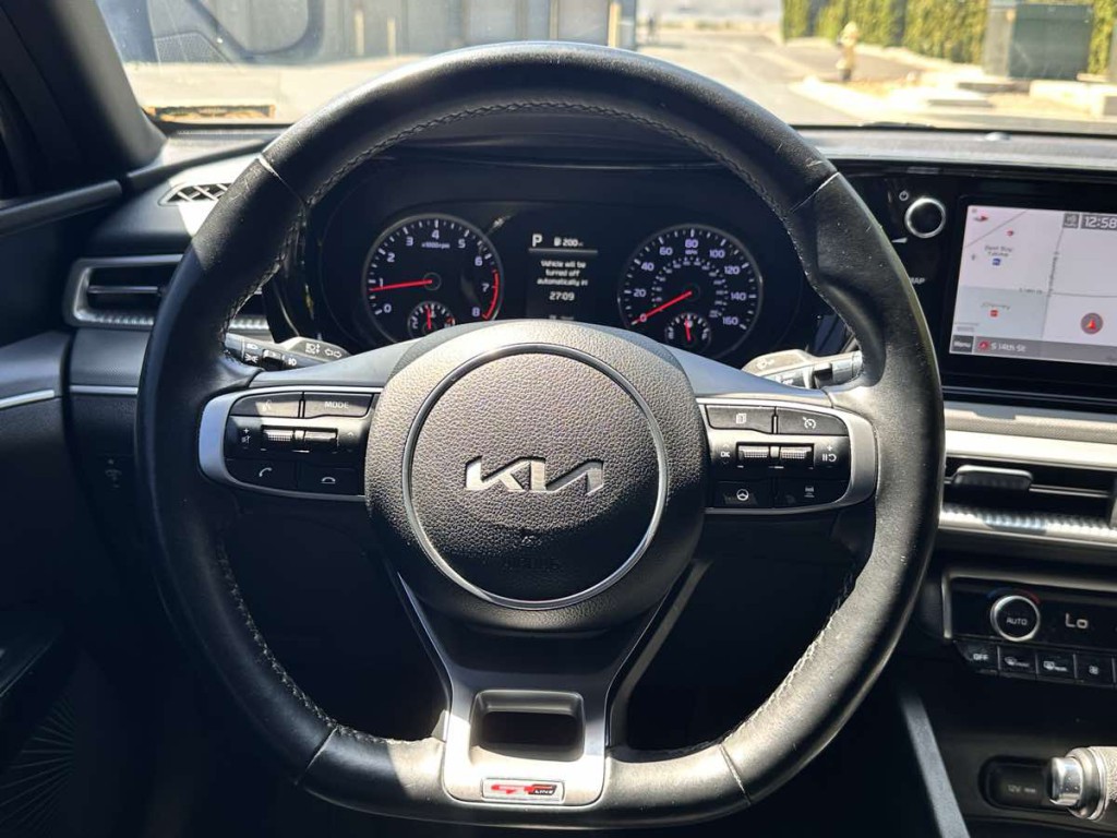 2022 Kia K5 Image 20