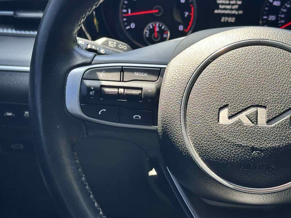 2022 Kia K5 Image 22