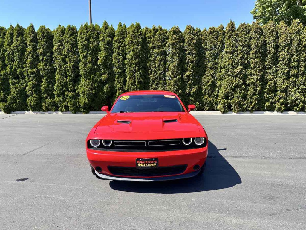 2015 Dodge Challenger Image 7