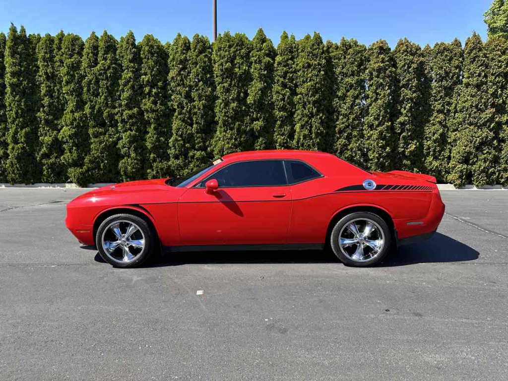 2015 Dodge Challenger Image 10