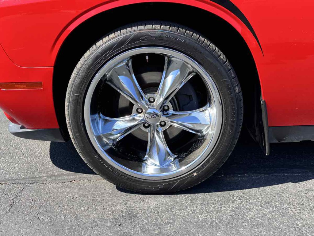 2015 Dodge Challenger Image 23