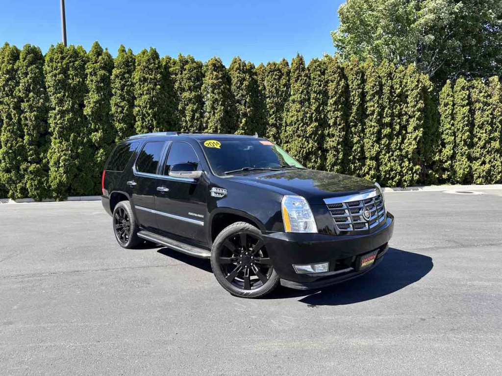 2014 Cadillac Escalade Image 2