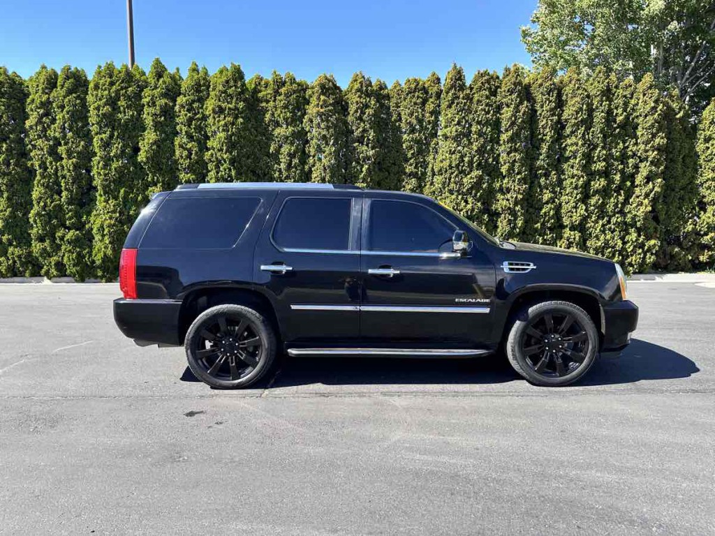 2014 Cadillac Escalade Image 8