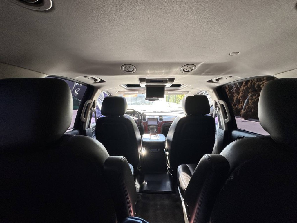 2014 Cadillac Escalade Image 19