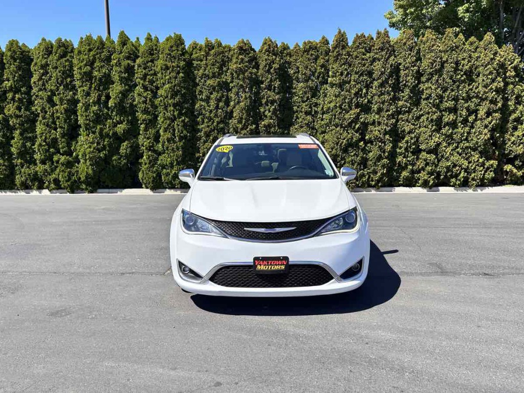 2020 Chrysler Pacifica Image 7