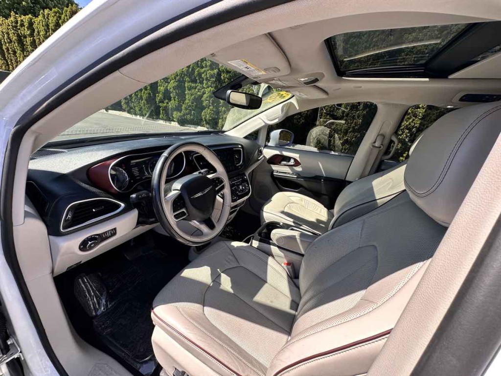 2020 Chrysler Pacifica Image 14