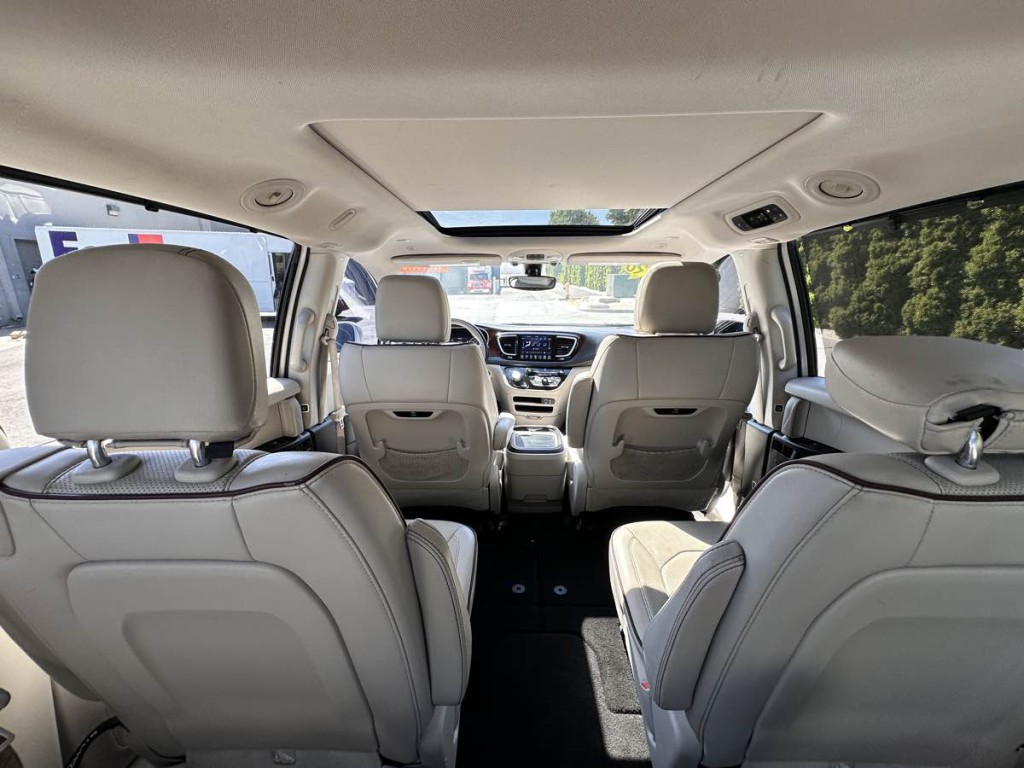 2020 Chrysler Pacifica Image 20