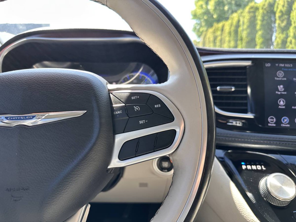 2020 Chrysler Pacifica Image 27