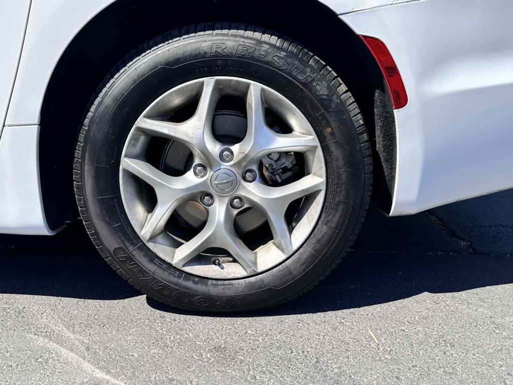 2020 Chrysler Pacifica Image 30
