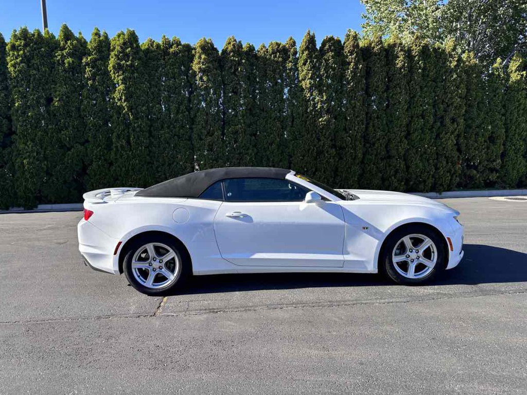 2020 Chevrolet Camaro Image 8