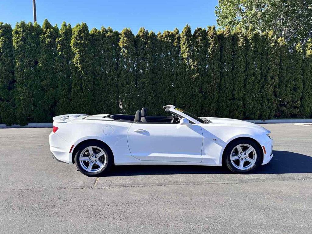 2020 Chevrolet Camaro Image 9