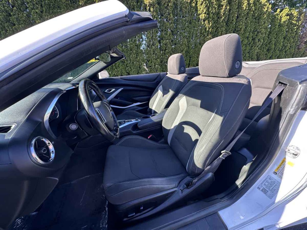 2020 Chevrolet Camaro Image 13