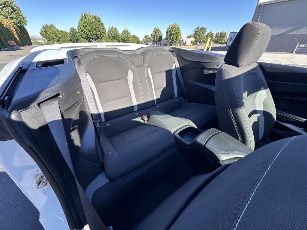 2020 Chevrolet Camaro Image 17
