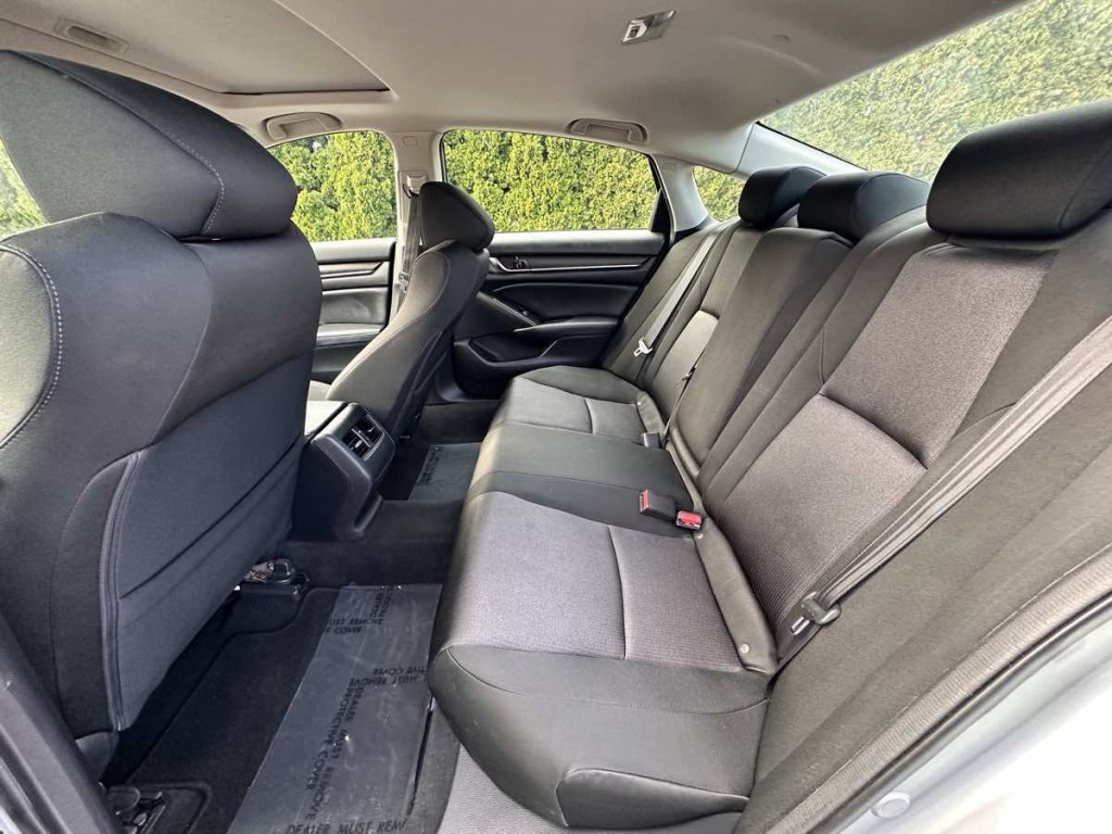 2018 Honda Accord Image 13