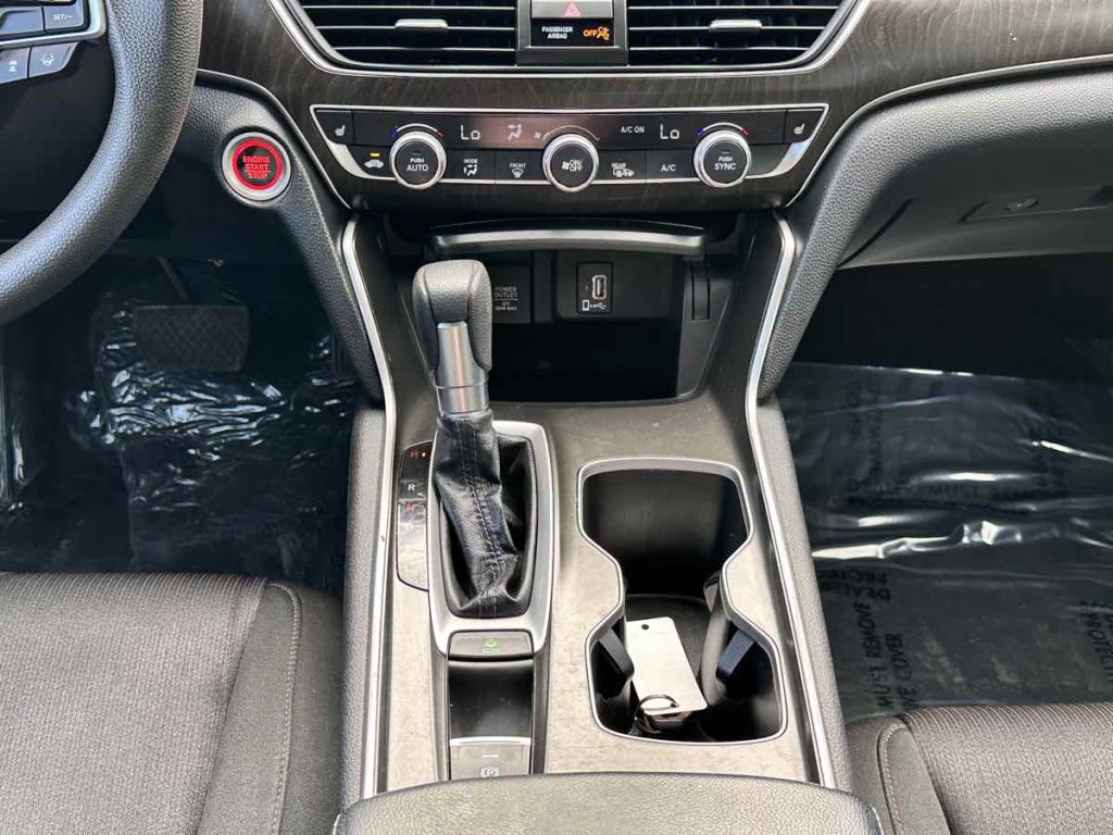 2018 Honda Accord Image 18