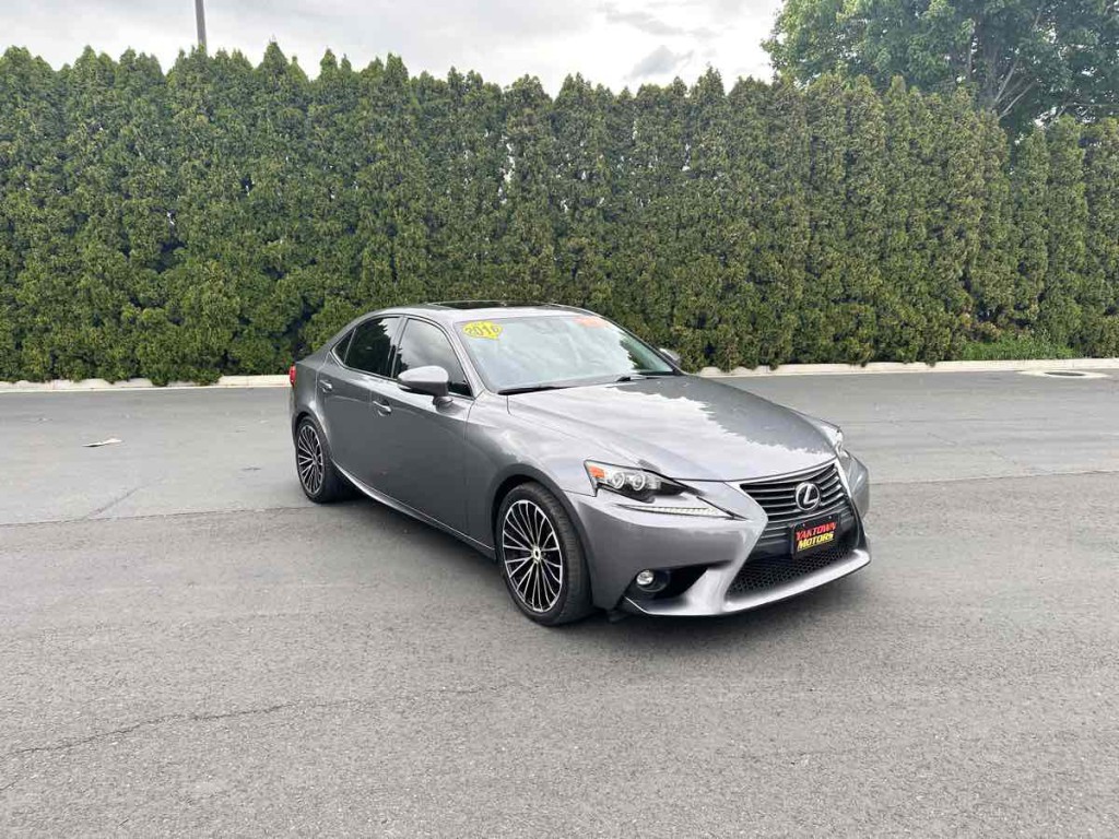 2016 Lexus IS 200t Image 3