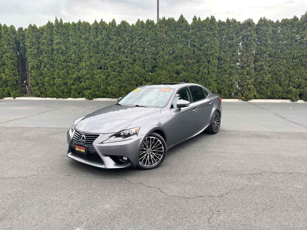 2016 Lexus IS 200t Image 5