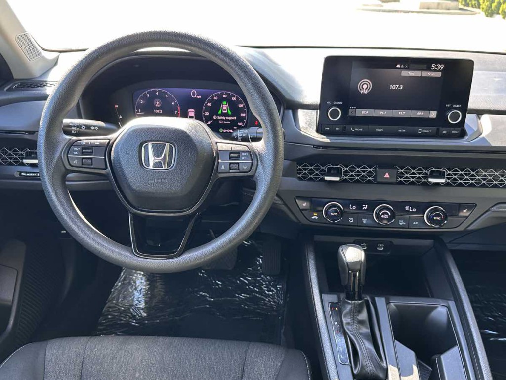 2024 Honda Accord Image 16