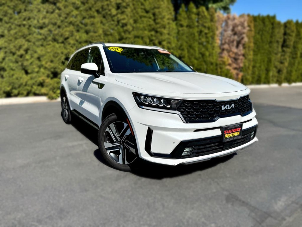 2023 Kia Sorento Image 2