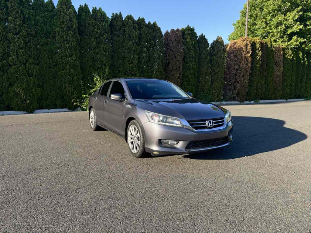 2015 Honda Accord Image 2