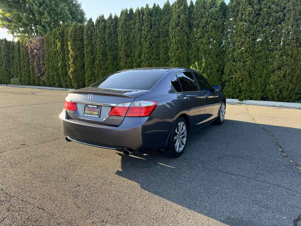 2015 Honda Accord Image 10
