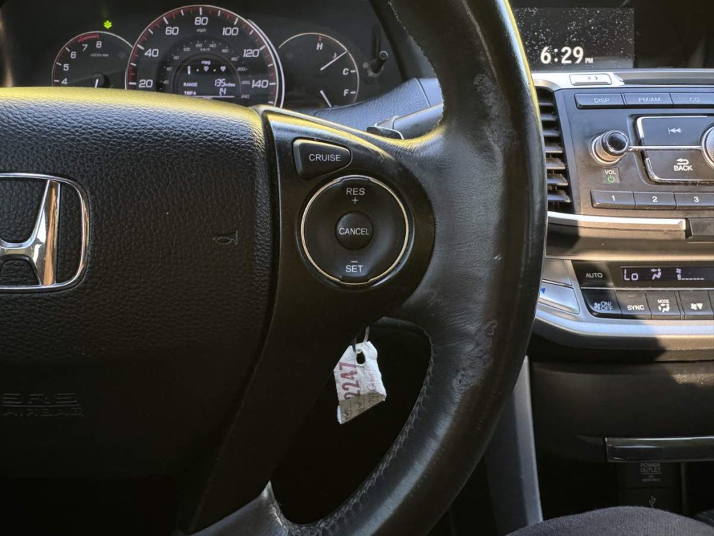 2015 Honda Accord Image 13