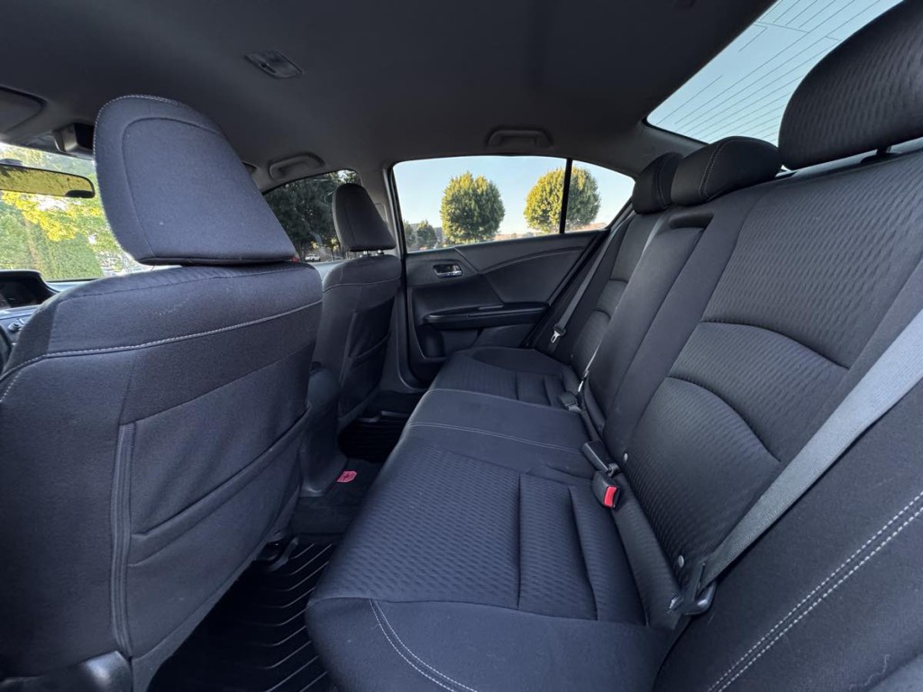 2015 Honda Accord Image 19