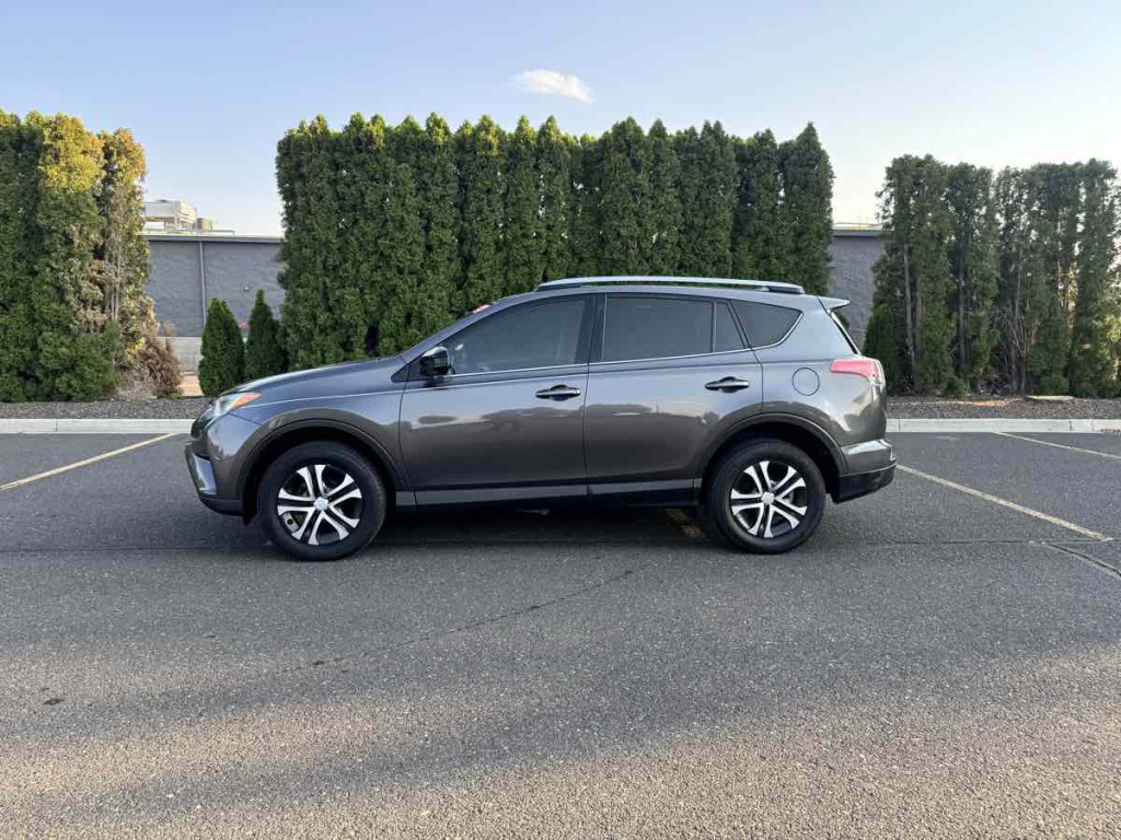 2018 Toyota Rav4 Image 6