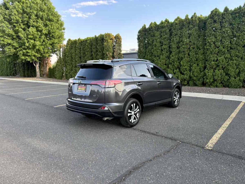 2018 Toyota Rav4 Image 10
