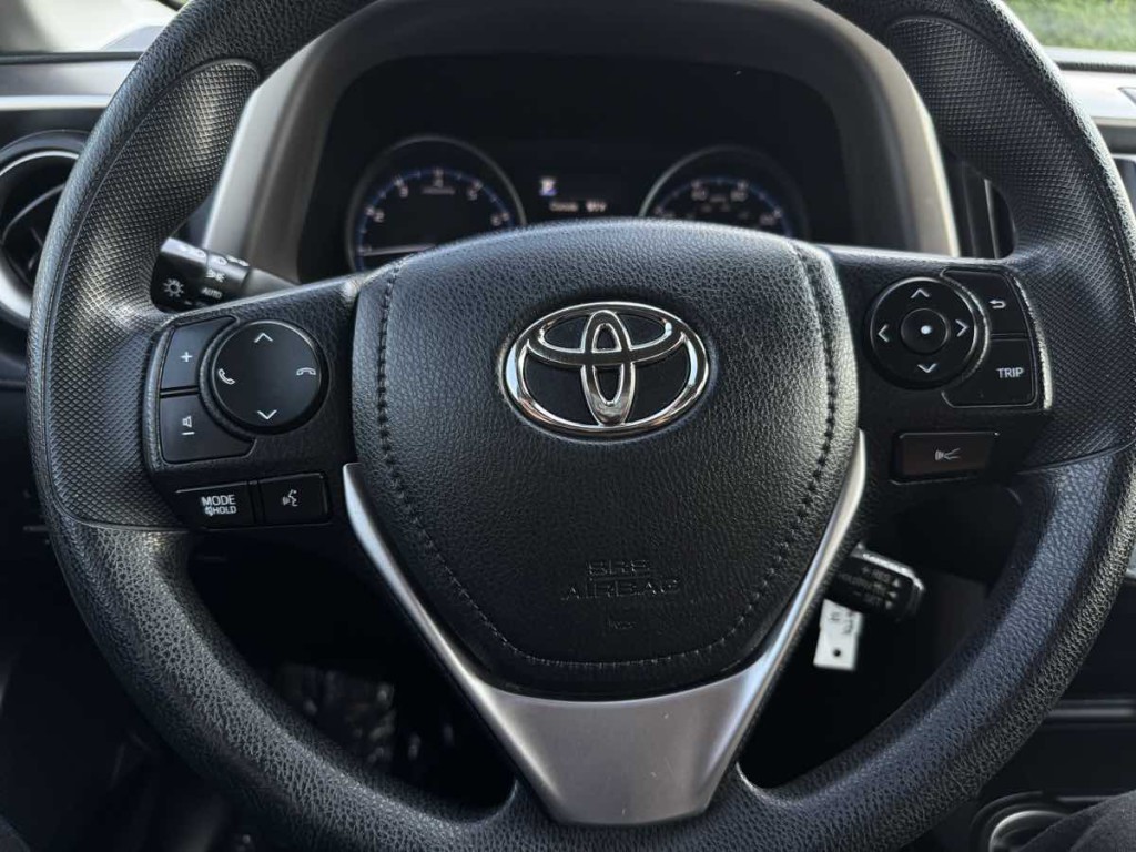 2018 Toyota Rav4 Image 17
