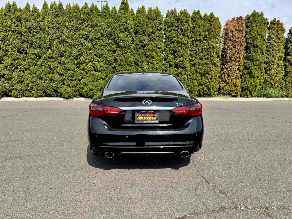 2021 INFINITI Q50 Image 9