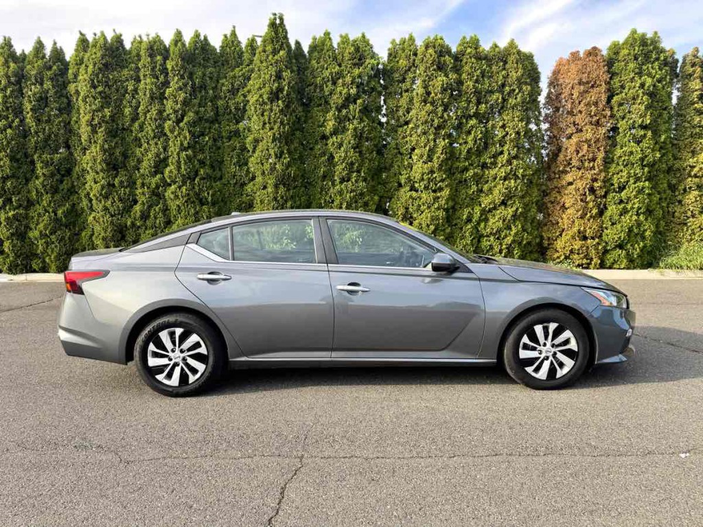 2019 Nissan Altima Image 7