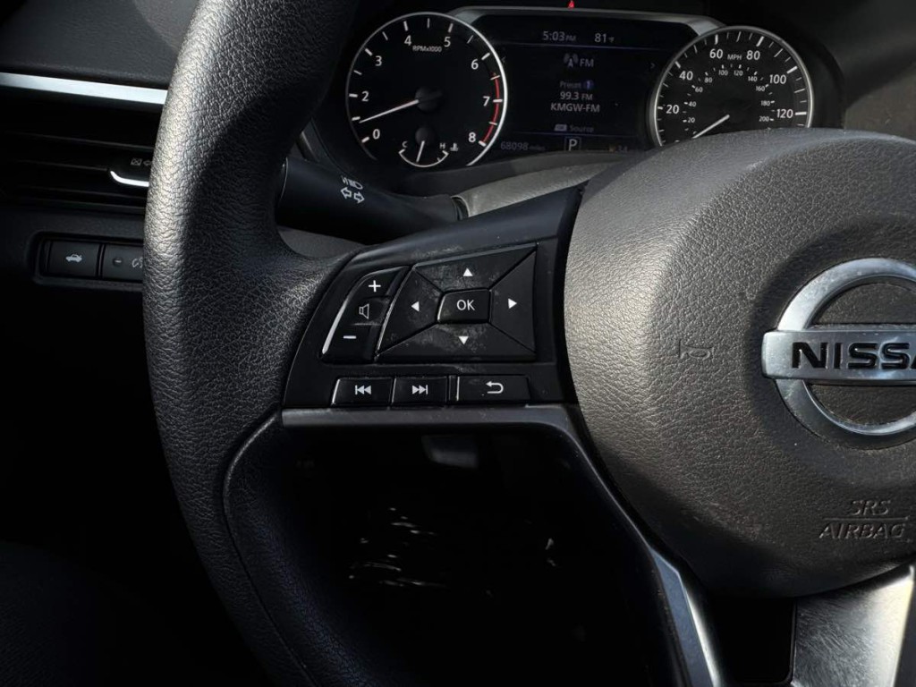2019 Nissan Altima Image 23