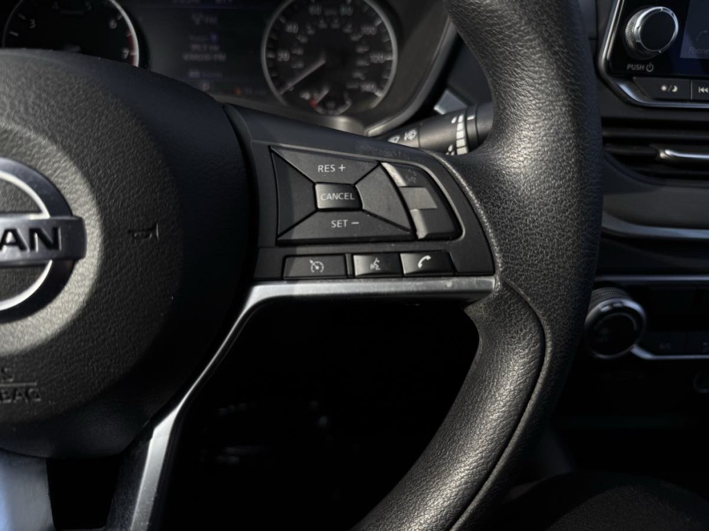 2019 Nissan Altima Image 24