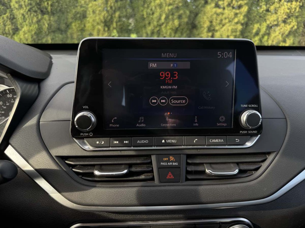 2019 Nissan Altima Image 25