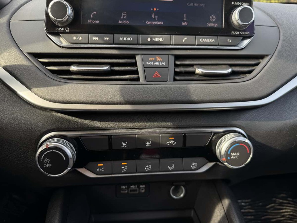 2019 Nissan Altima Image 26