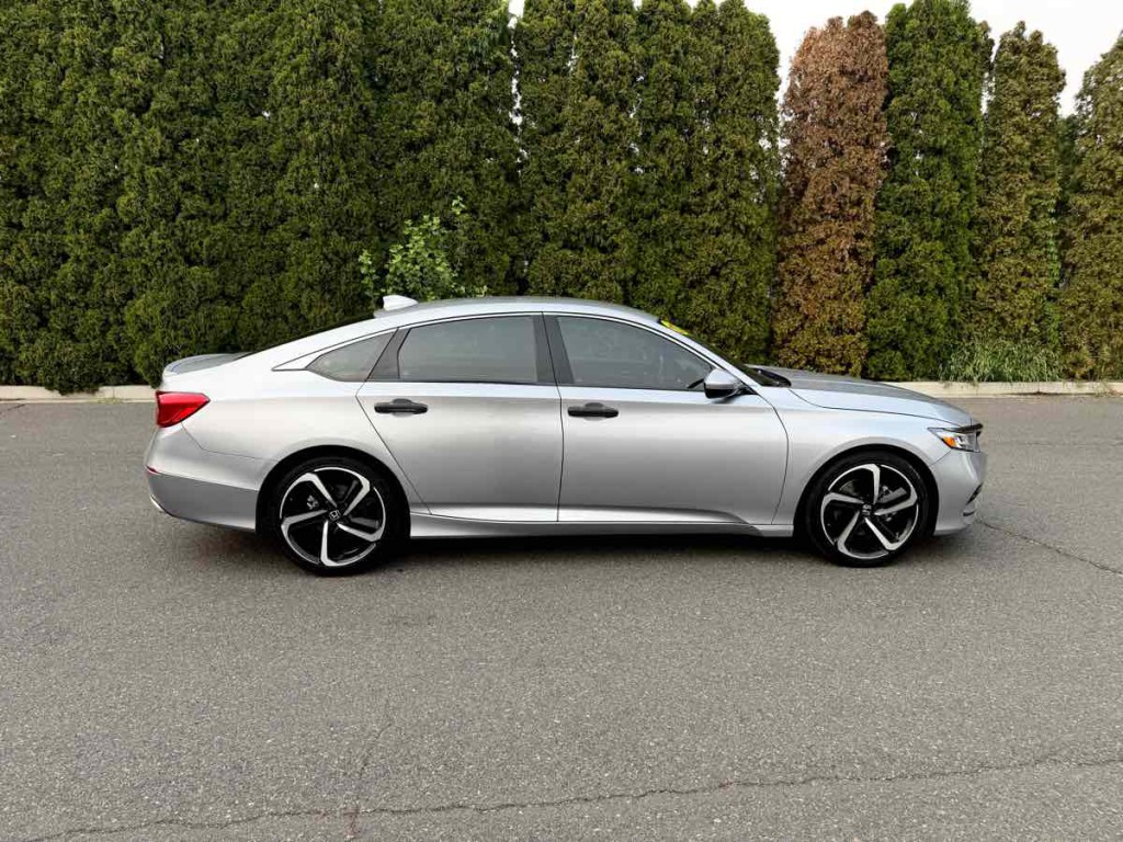 2020 Honda Accord Image 8