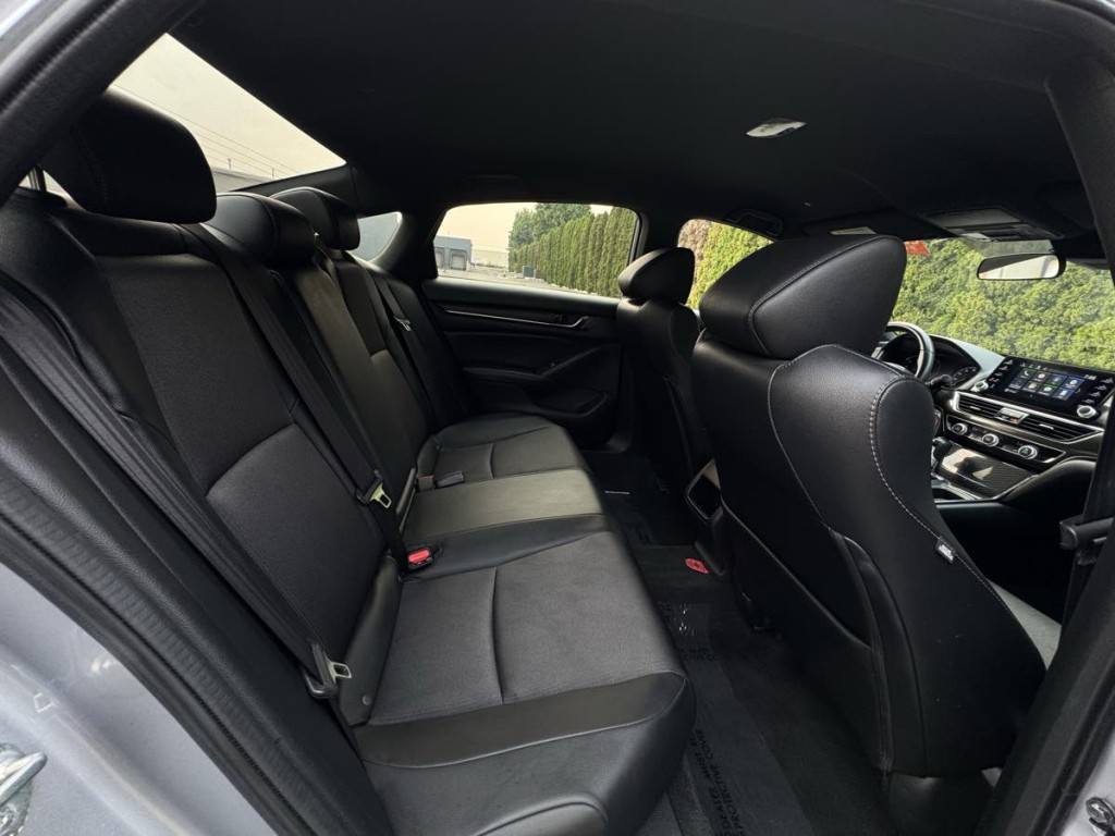 2020 Honda Accord Image 16