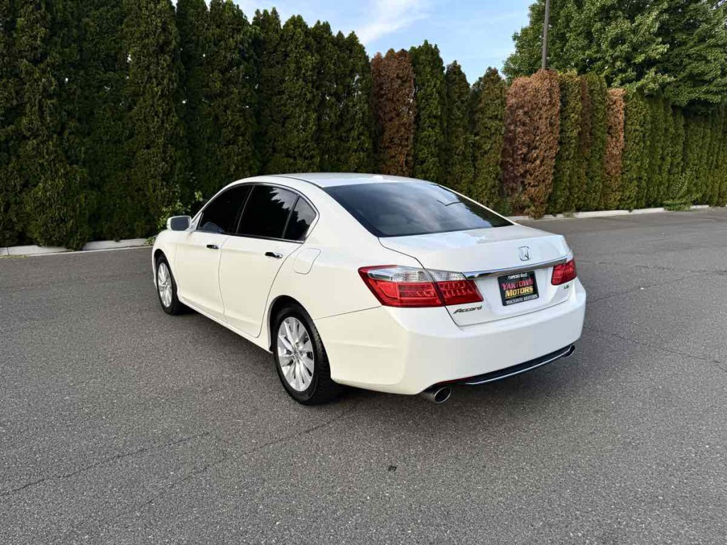 2013 Honda Accord Image 8