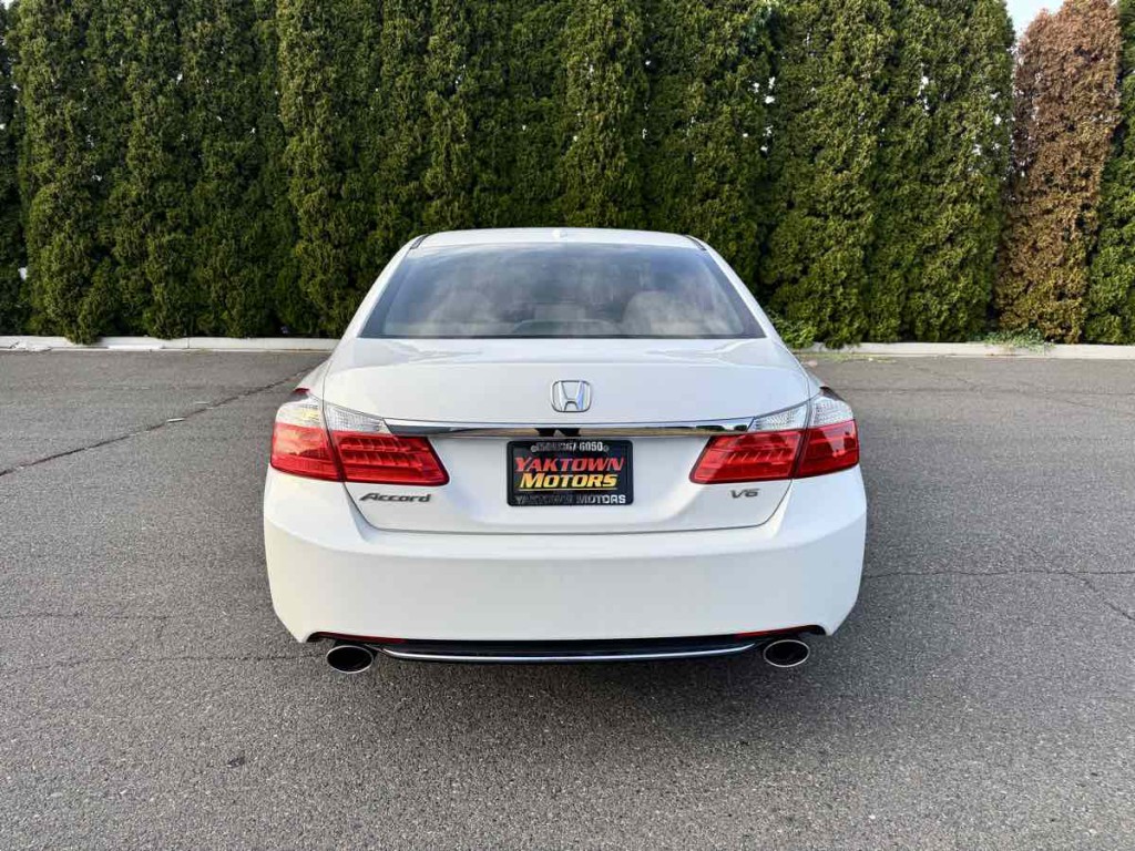 2013 Honda Accord Image 9