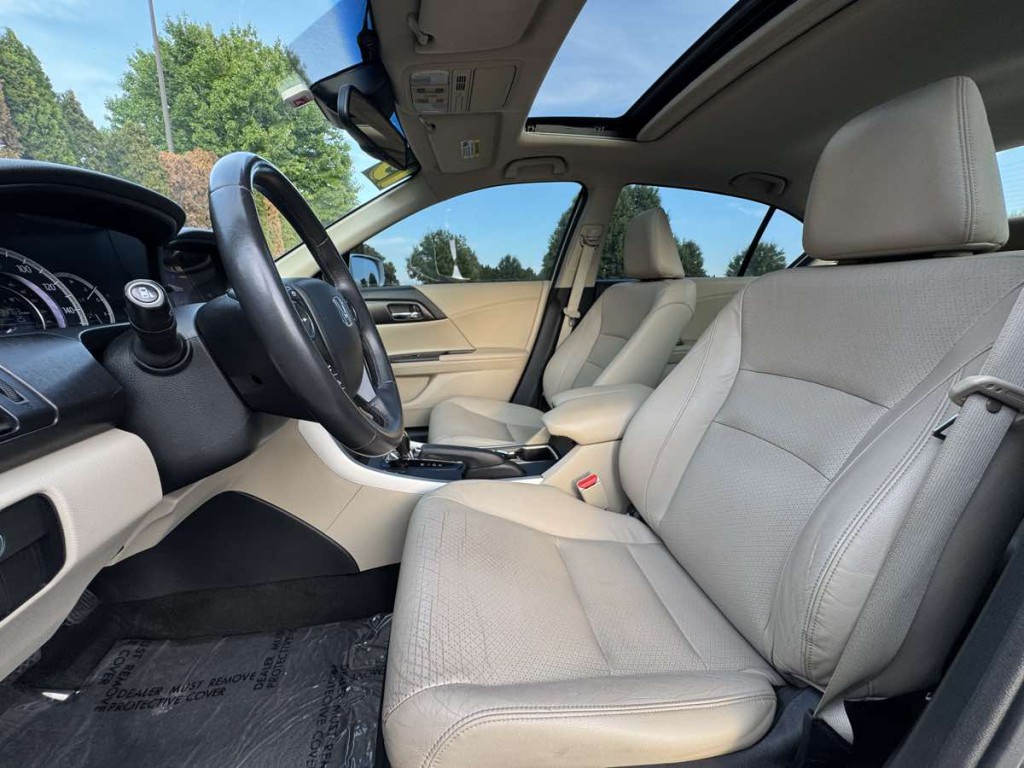 2013 Honda Accord Image 13