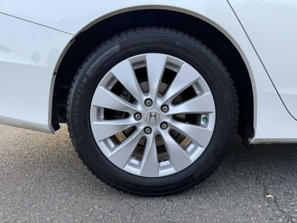2013 Honda Accord Image 20