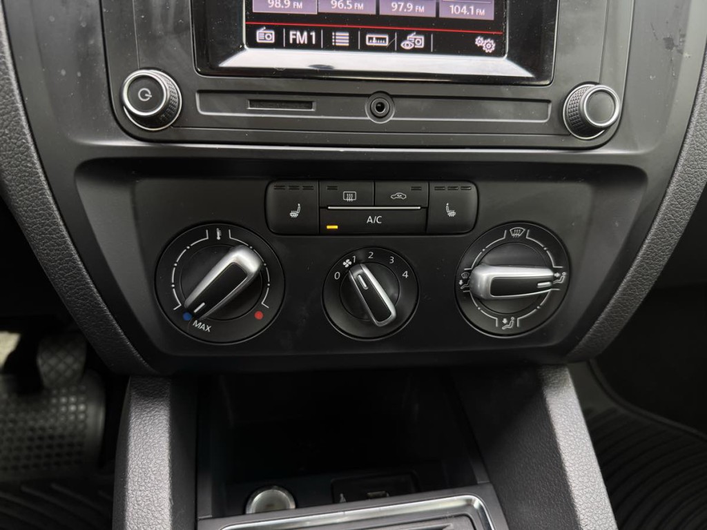 2018 Volkswagen Jetta Image 17