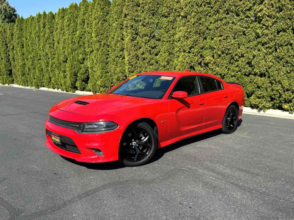 2019 Dodge Charger Image 2