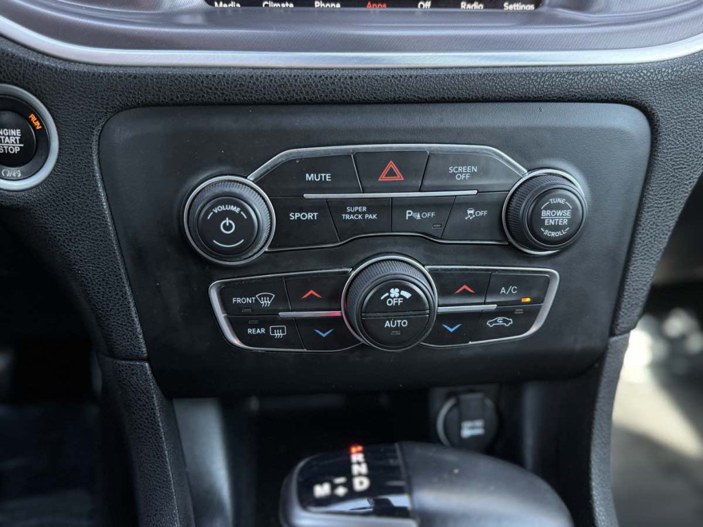 2019 Dodge Charger Image 17