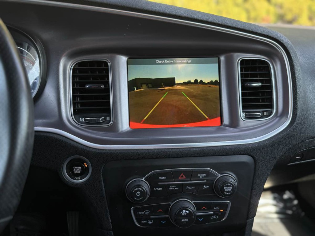 2019 Dodge Charger Image 18