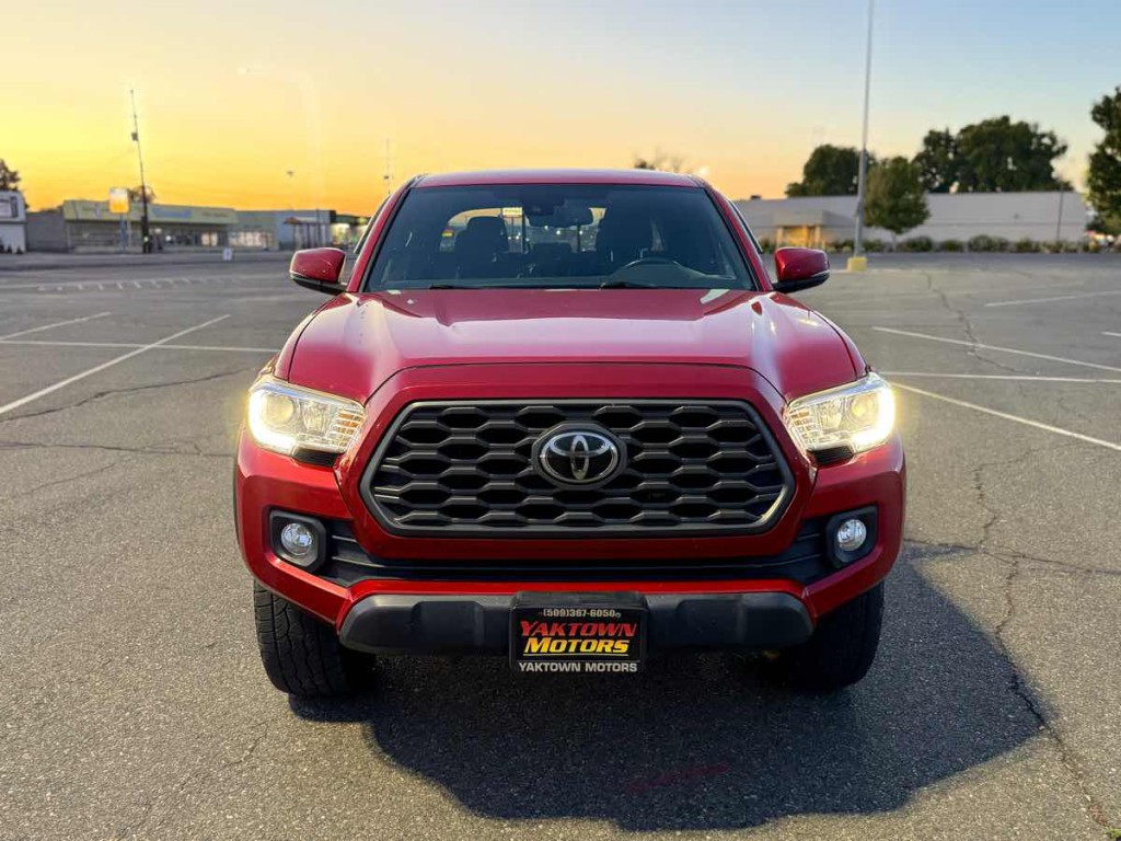 2020 Toyota Tacoma Image 4