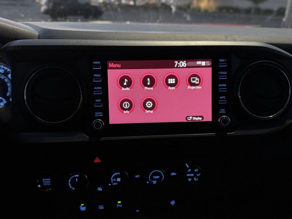 2020 Toyota Tacoma Image 14
